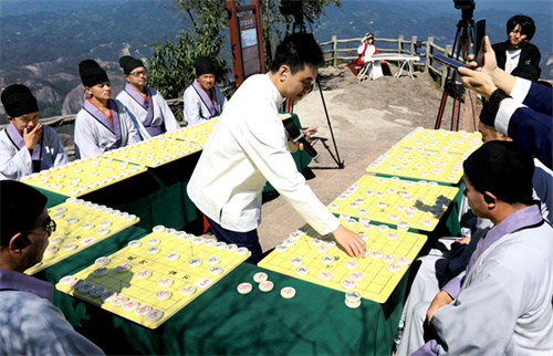 特级大师许银川力战群雄，线上点赞破百万.jpg