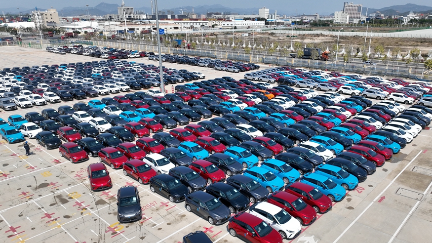 福建：迎来单航次最大批量汽车“出海”