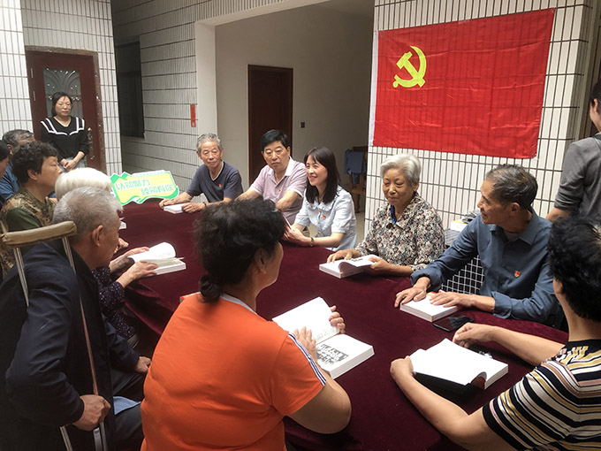 2、创新“以老带新”“先锋讲堂”双轮驱动模式 （徐露 摄）.jpg