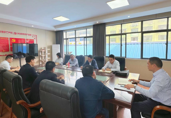 监利农商银行“三个全覆盖”提升“春天行动”监督质效.jpg