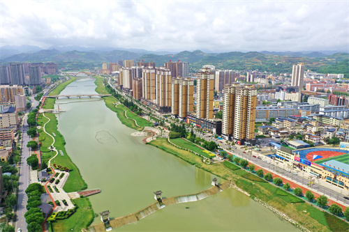 甘肃成县:奋战当"夏"掀热潮