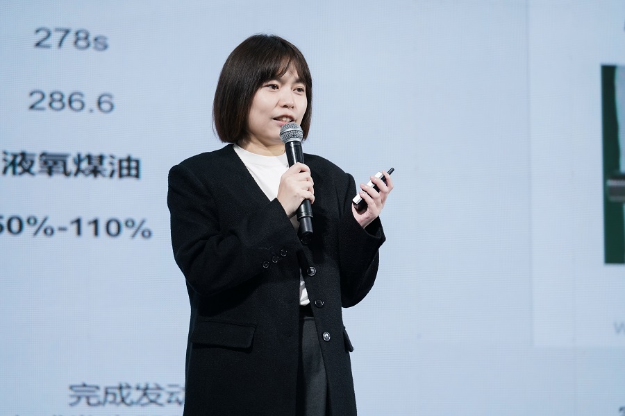 2、彭昊旻在首台发动机下线仪式上演讲.jpg