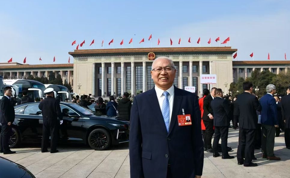 全国人大代表吴德：千方百计推动农业增效农民增收