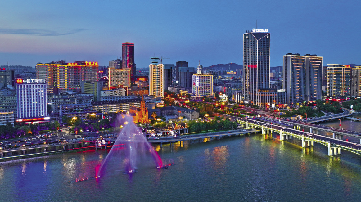 城市夜景.jpg