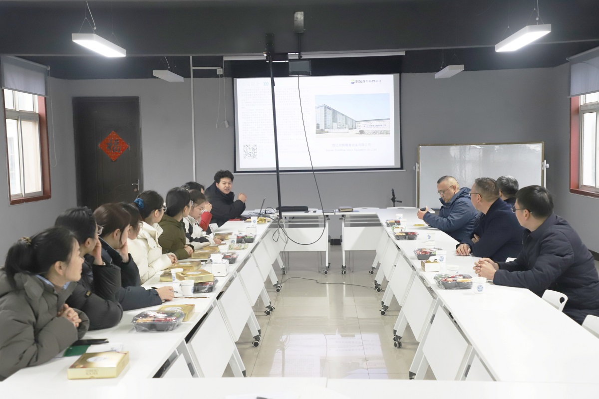 1、胡建云事迹历程展示.jpg