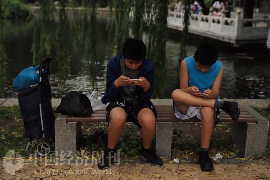 “儿童网红”批量生产？别让逐利流量灼伤纯真童年
