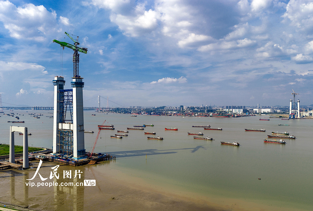 广东广州：狮子洋大桥建设正酣