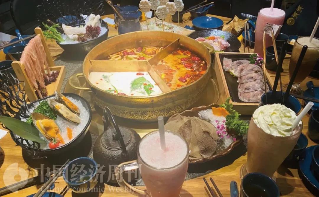 整治违规吃喝，关键在“违规”二字