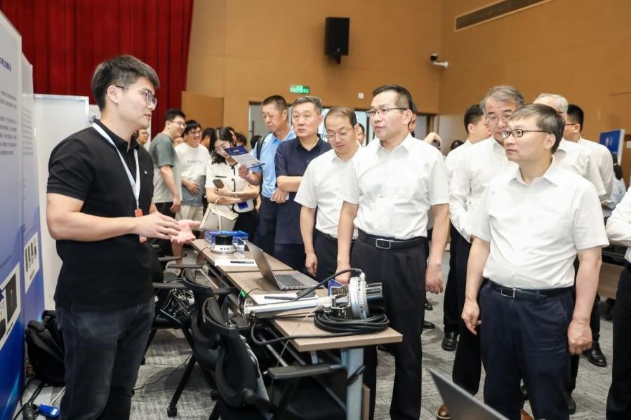 3、第一届技术成果发布和交易大会.jpg