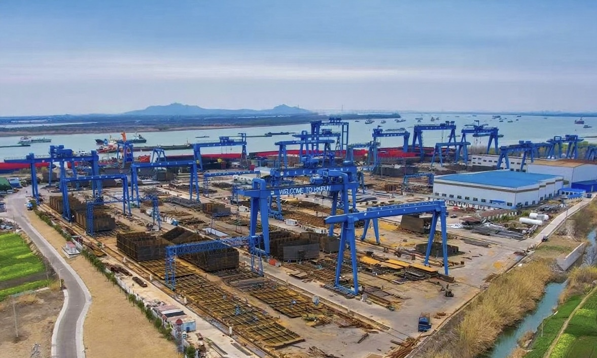 3、俯瞰海润船业.jpg