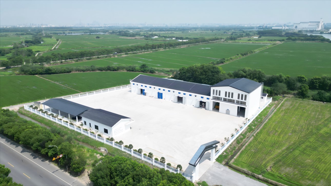 1、种业科技成果转化中心（八坼基地）.jpg