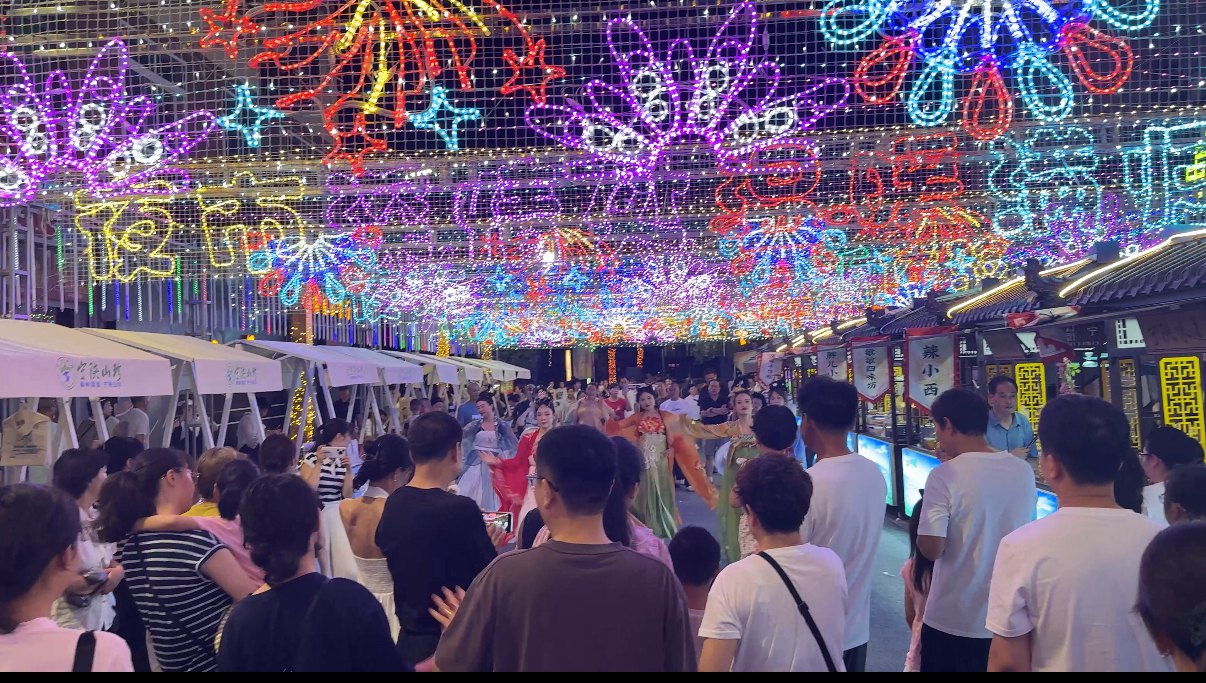 村光大道夜市_副本.jpg