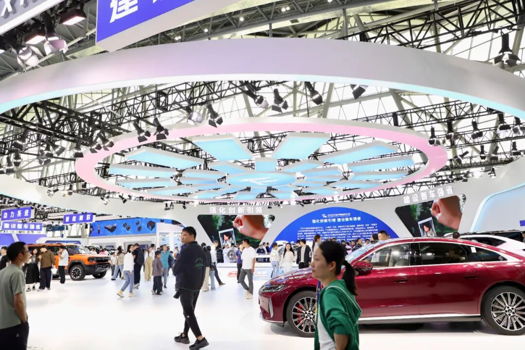 1758704952812927.png 图片1.png
