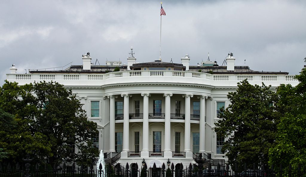 美参议院通过终止特朗普全面关税政策决议