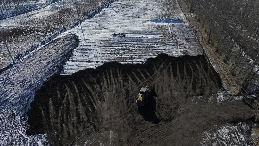 1762415137483572.png 高标准农田建设作业现场 邹欣.png