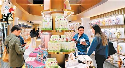 从茶饮热销到潮玩圈粉