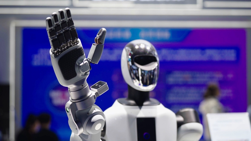 京气神儿丨机器人，正与我们的生活握手