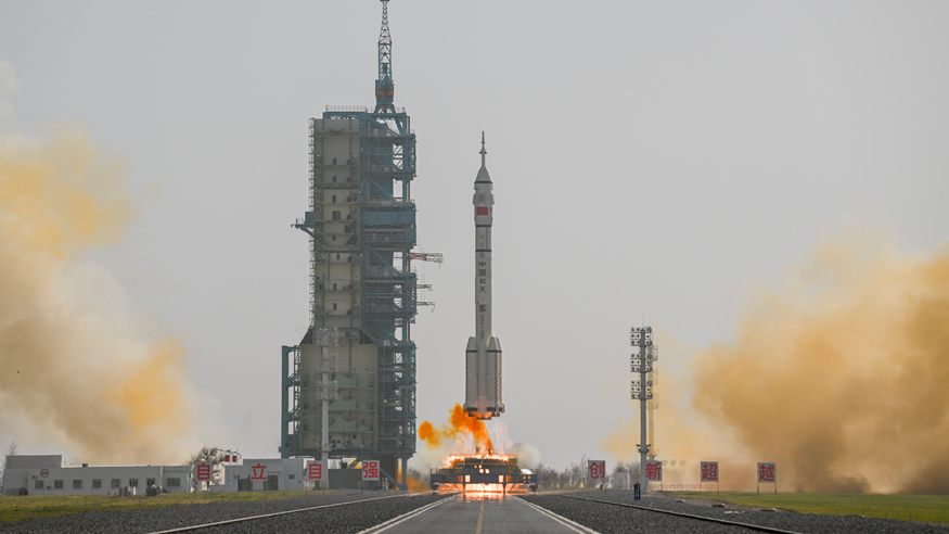 神舟二十二号飞船发射取得圆满成功