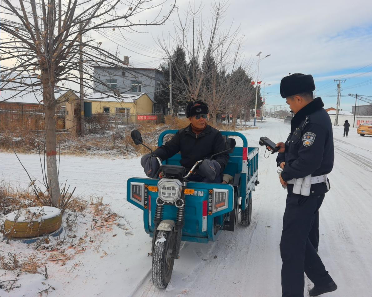 1764233788265393.png 1764231721910621.png