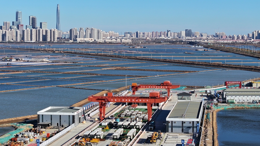 “千里海河高铁第一隧”顺利贯通