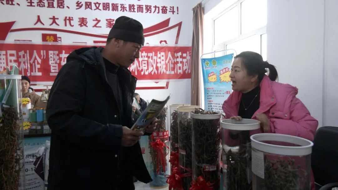 活动现场 胡冬雪摄.png