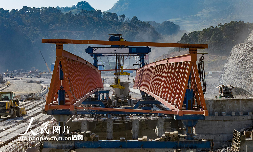 云南文山：那兴高速公路建设有序推进【4】