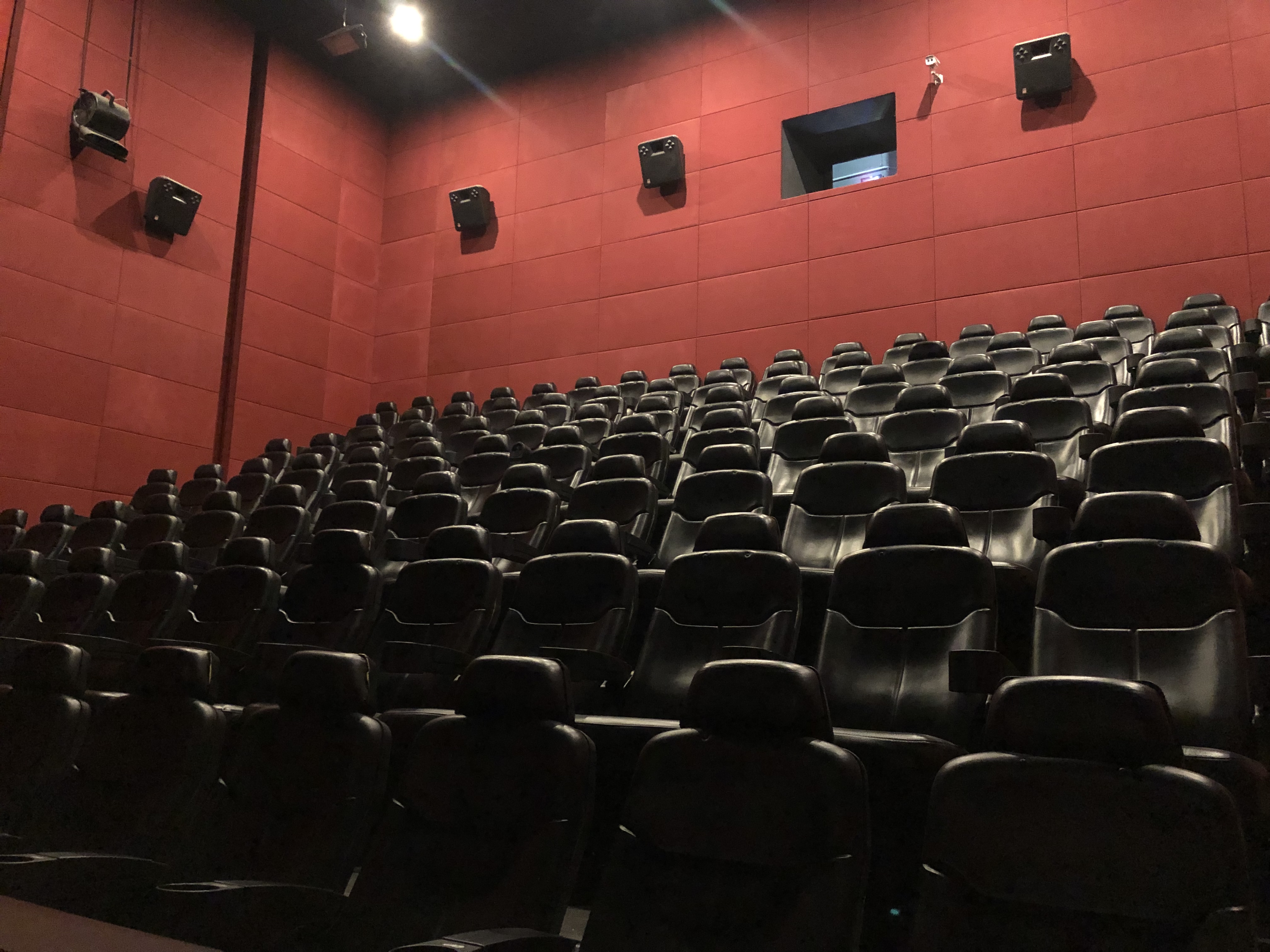 总票房破30亿元！