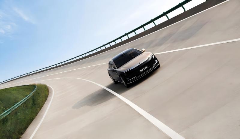 1765185401747712.jpg 尊界S800.jpg