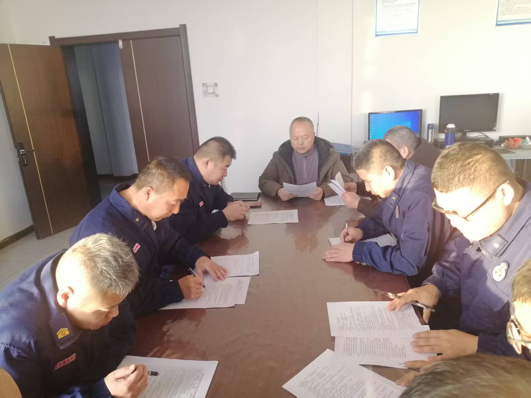 1765348664412184.jpg 2e5f99963a1736db94c67969d8328b91.jpg