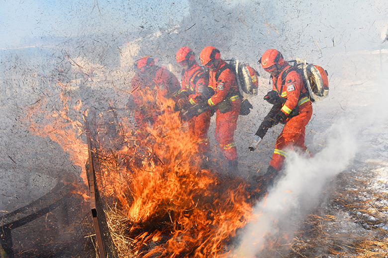 1765349864292756.jpg 以极寒环境为“练兵课堂”,锤炼指战员战斗意志.jpg