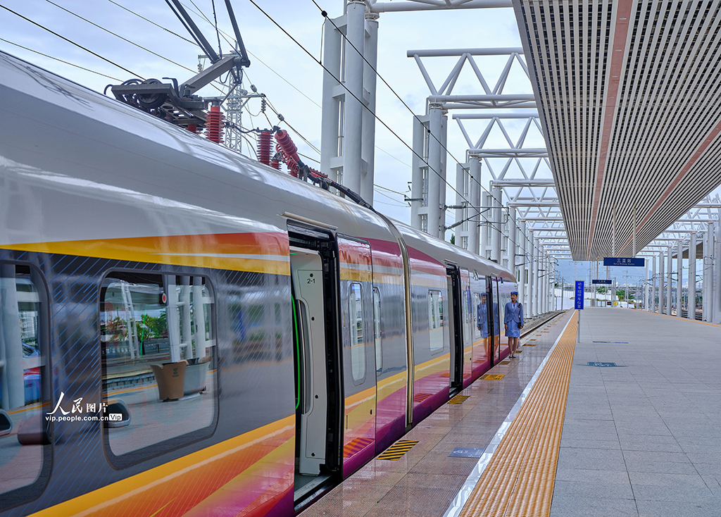 海南三亚:“三乐”主题列车开行一年【5】