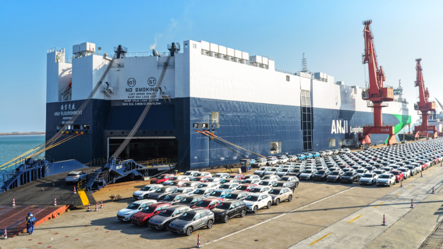 连云港口岸新能源汽车出口增长显著