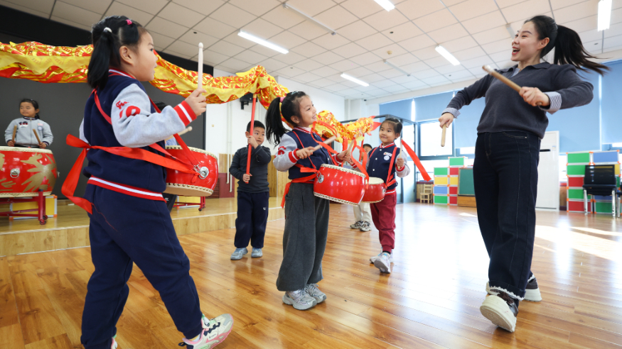 多彩活动迎新年