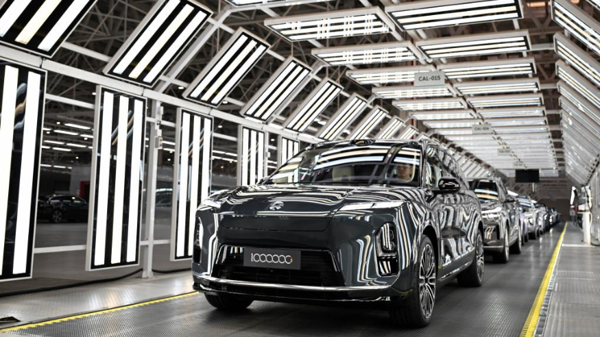 市场最前沿丨记者手记：从两个“百万”看中国新能源汽车产业的量质齐升