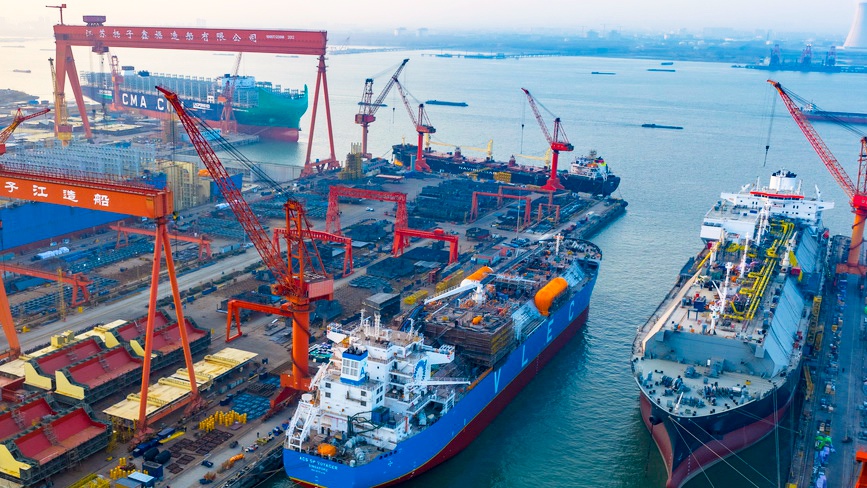 江苏泰州：新年伊始造船忙