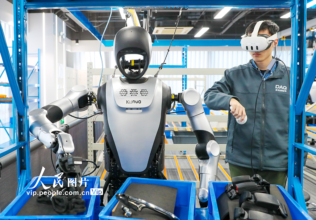 山东青岛：人形机器人“实训”忙【4】