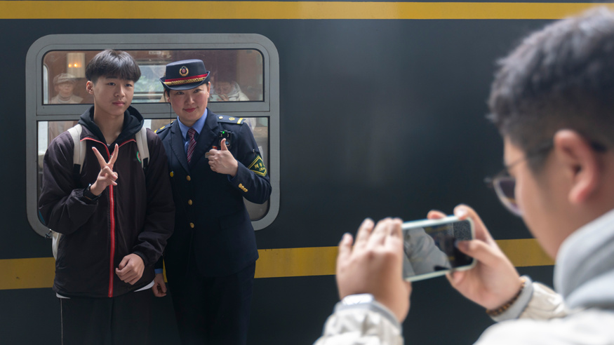 Z99/100次列车正式退出历史舞台