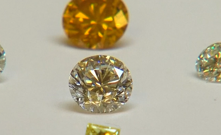 国际钻石巨头宣布了！调价