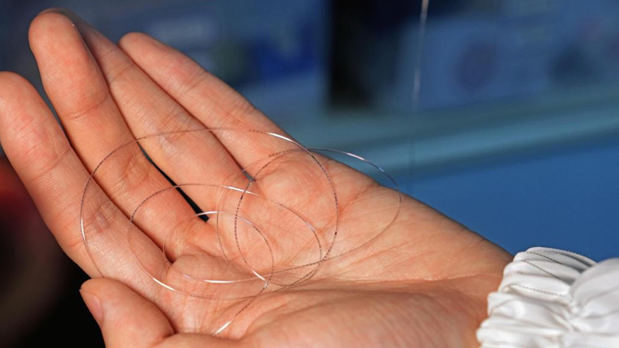 我国科学家成功研制“纤维芯片”