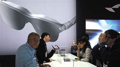 智能眼镜“热”撬动产业链升级