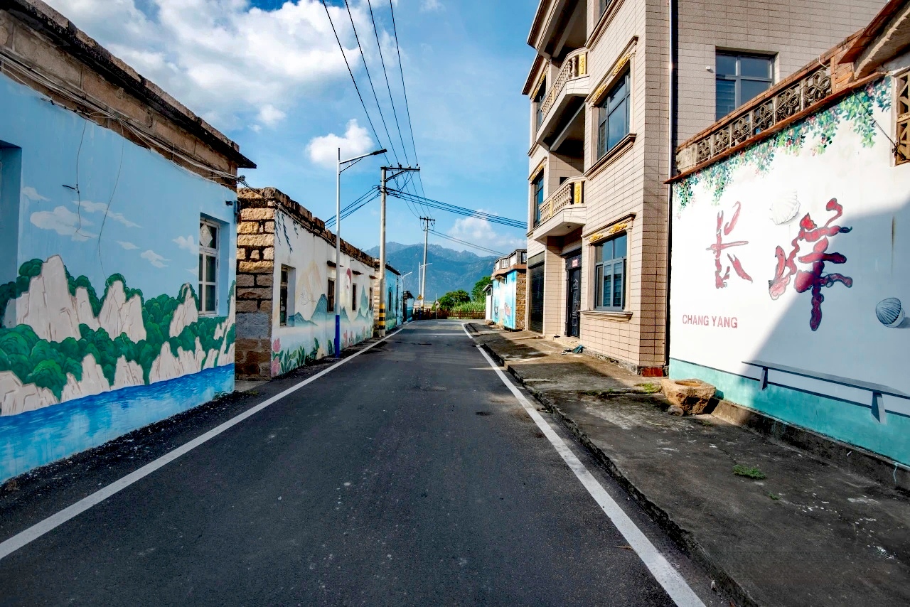 1769578867277752.jpg 美丽的墙体彩绘.jpg