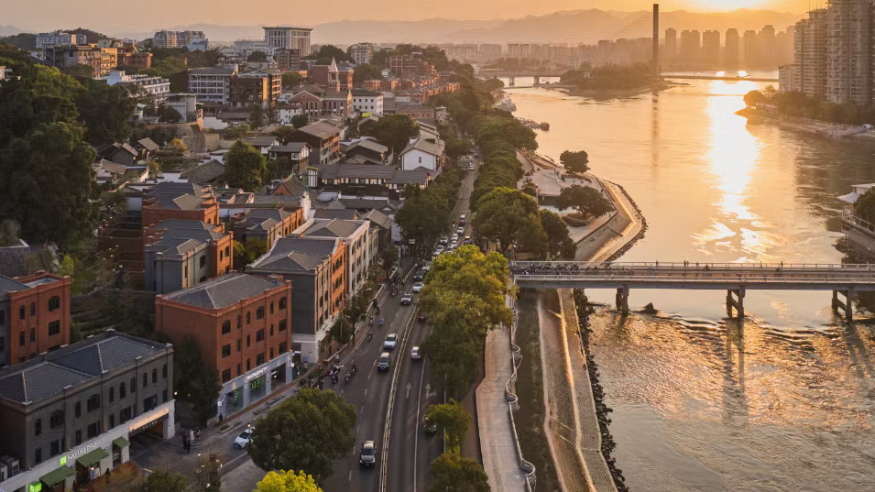 人文经济激活消费新动能丨百年烟台山：青年“潮生活”的新选择