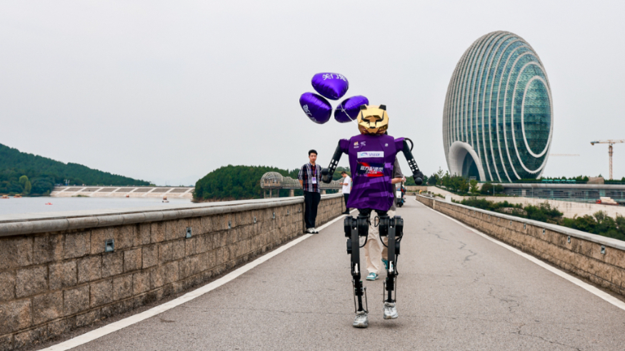 大看台丨马拉松赛“机器兔”能否取代配速员？