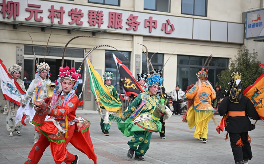 新春走基层丨竹马“跑”出欢乐年