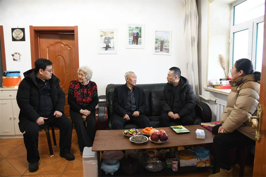 北安分公司各级党委开展走访慰问 (1).jpg