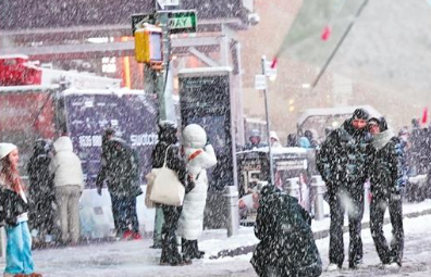 “美式赢学”难掩经济弊病丛生