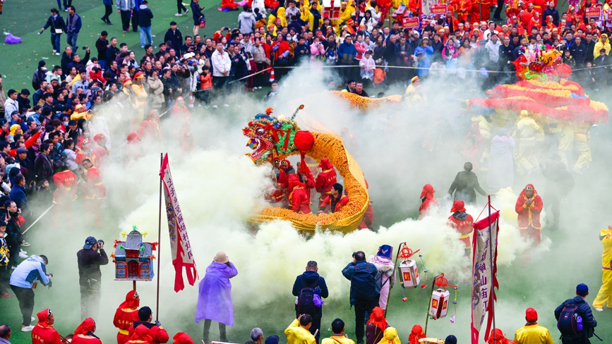 贵州石阡：仡佬毛龙节群龙贺新春