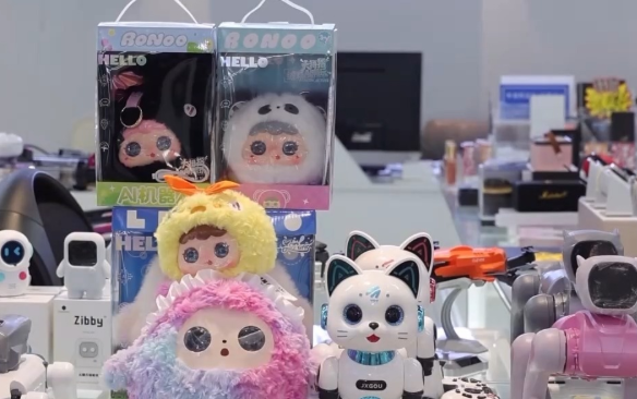 浙江义乌AI玩具出口火爆“出圈” 客单价涨七成