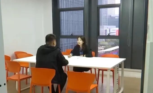 人才需求暴增！这些行业，领跑前三！平均月薪过万