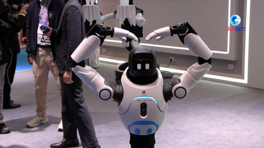 全球连线丨从AI到6G：中国方案亮相世界移动通信大会